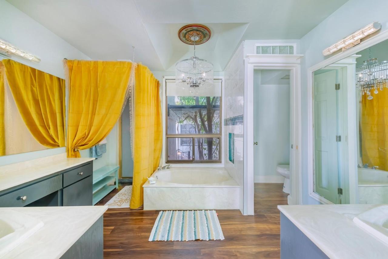 Smart Solution - Individual Private Bed-Pods In Gorgeous Shared Space - Women Only Dorm In Room 5 - Coed House - Full-Sized Mattresses In Individual Pods - With Built-In Private Storage - Gorgeous Shared Room - Affordable Luxury - Sparrow House Phoenix Extérieur photo